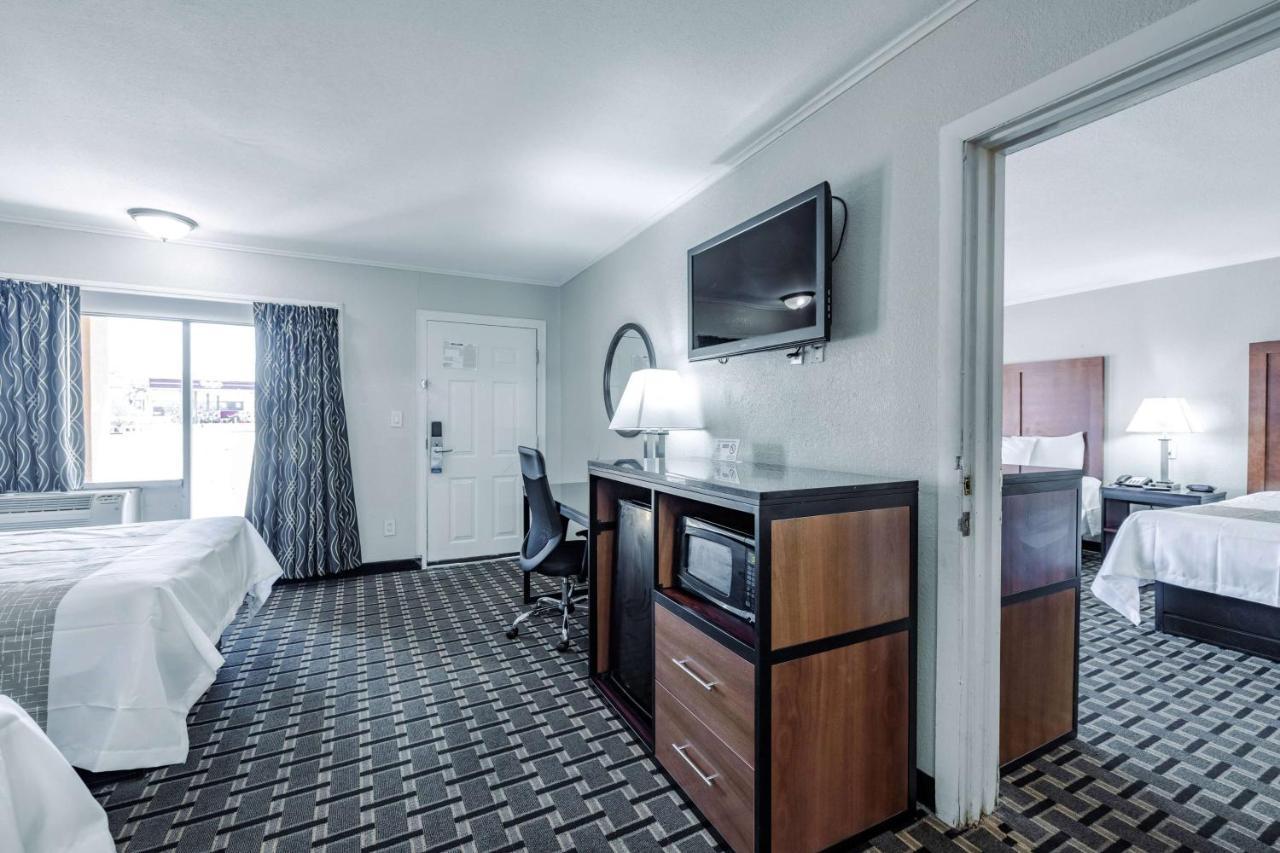 Travelodge By Wyndham Jackson I-40 Exit 82 מראה חיצוני תמונה