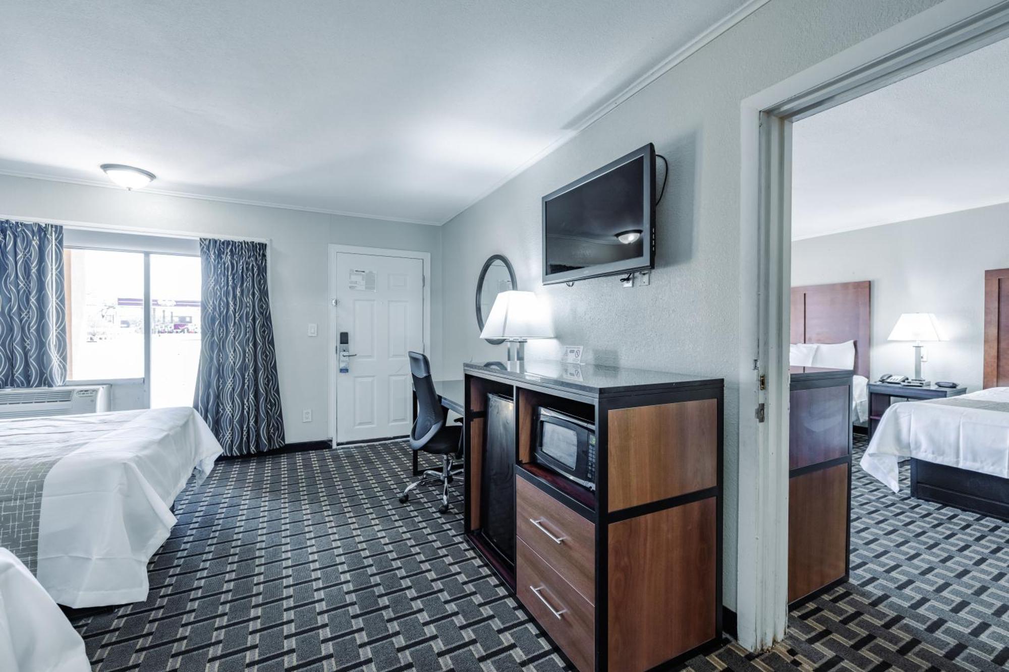 Travelodge By Wyndham Jackson I-40 Exit 82 מראה חיצוני תמונה